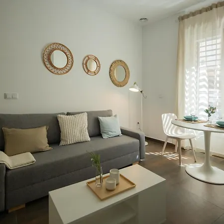 Estudios Y El Antiguo Balneario Ha Apartamento Cádiz